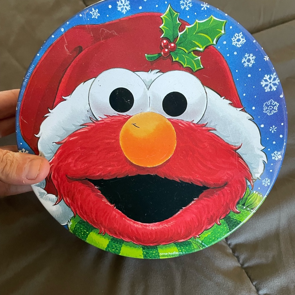 Sesame Street Christmas Cookie Tin box